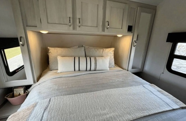 Cozy PrimeTime Experience w/ Bunk Beds @ KHP