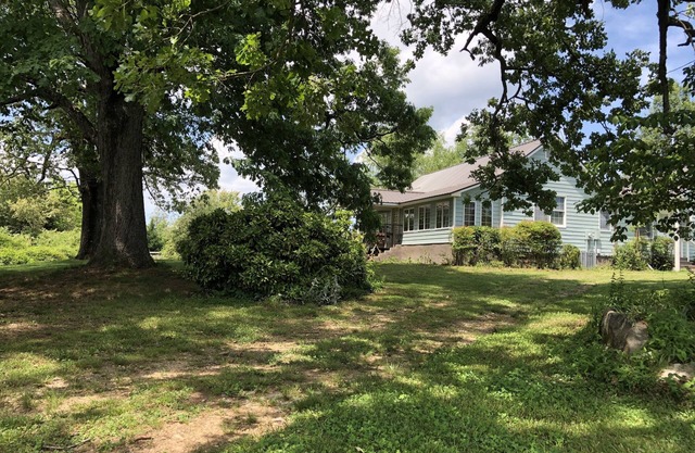 Ferme ouverte, spacieuse et privée (3br / 2ba)