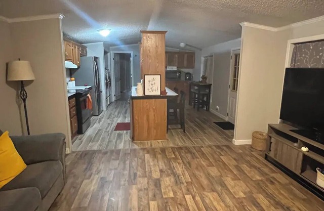Cozy & quiet 4:20 friendly home