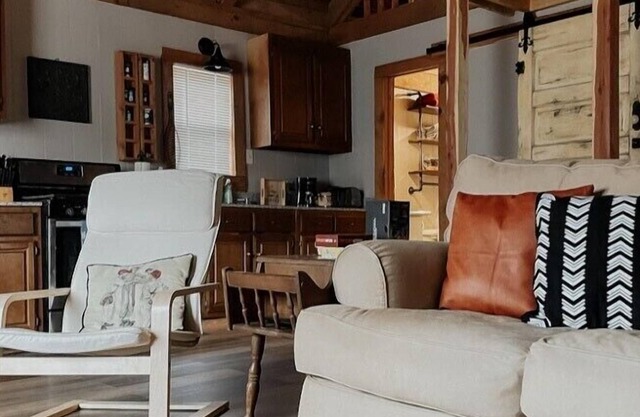 Cozy & Quiet cabin 15 mi from Ole Miss/ 4 miles from Sardis Lake