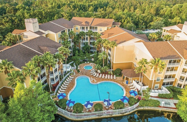 Cozy resort in enjoyable Kissimmee with WiFi, AC, fitness room