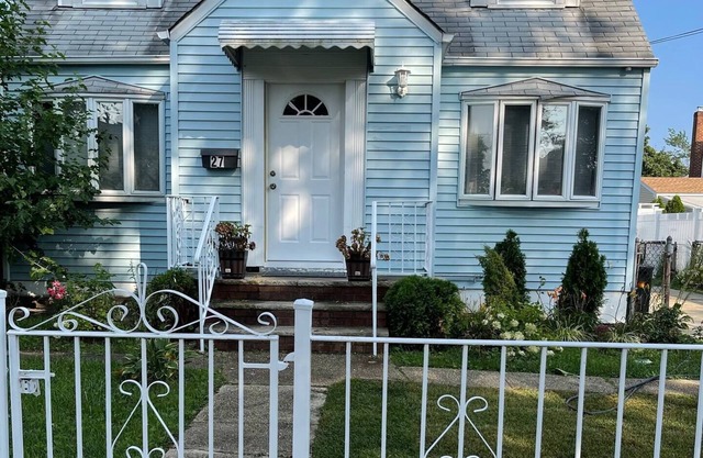 COZY REST 3BDRM HOME AWAY FROM HOME W/ DECK