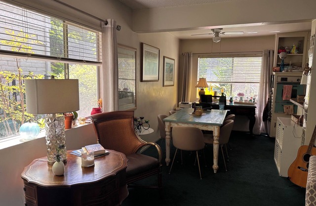 Cozy retreat by the Beach in Long Beach. 10 Min to Aquarium & Queen Mary .