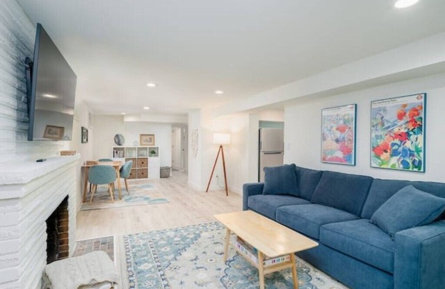 Cozy Retreat near Children's Hospital & UW Medical Center at Montlake