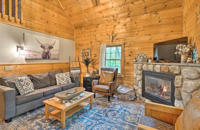 NOUVEAU! Cabine rustique Rothbury au Double JJ Resort