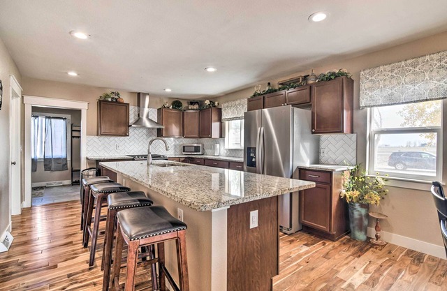Cozy Retreat w/ Yard Space ~ 11 Mi to Longmont!
