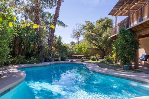Cozy Retreat with Pool Views Walk to South Mtn Trails