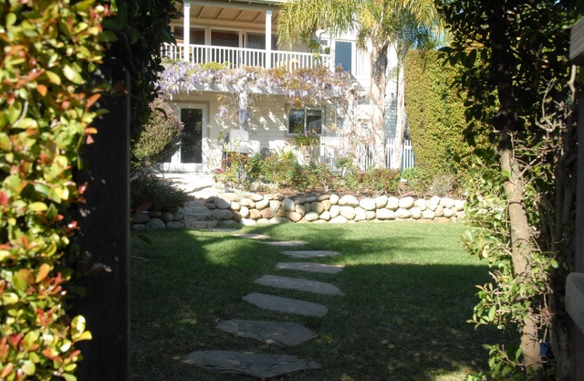 Retraite confortable et romantique au cœur de Santa Barbara près de la mission historique