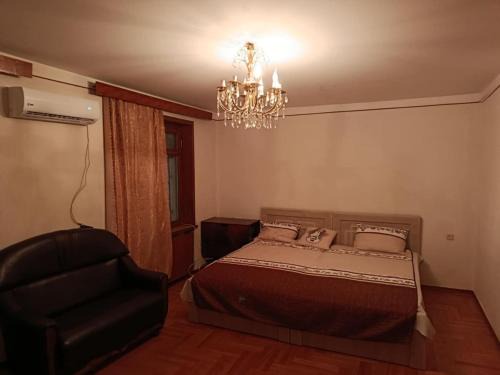 Cozy Room with Host