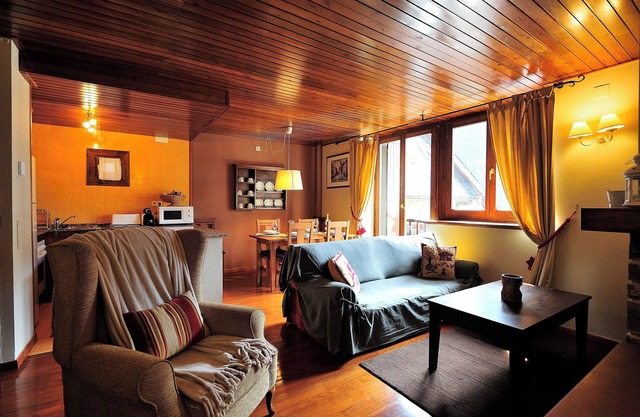 Cozy rustic-style apartment in Garòs near Baqueira by Eth Flòc