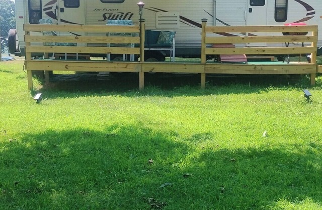 Cozy RV Cabin Sitting on a Privately owned Campground in wonderful Lincolnton NC