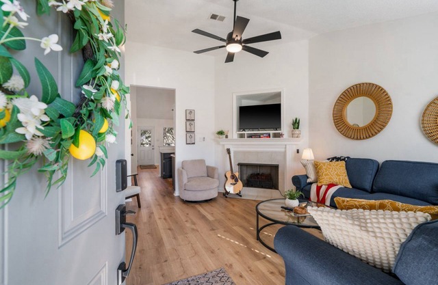 Cozy Southaven Retreat - Fenced Yard, Modern Amenities, Safe Neighborhood!