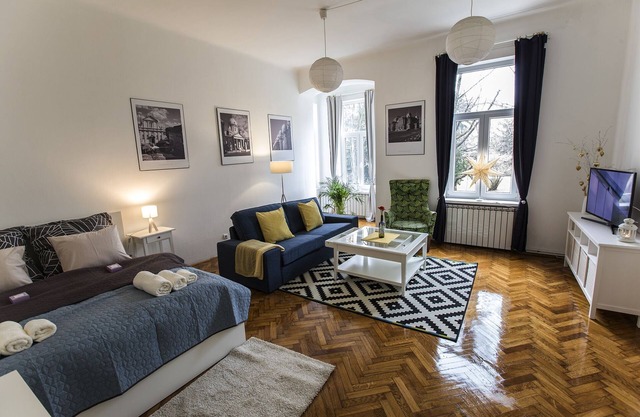Confortable et spacieux au cœur de Zagreb #newfurniture