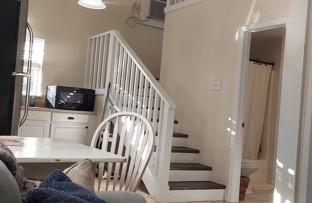 Cozy Stable Apartment - Bring your horse !