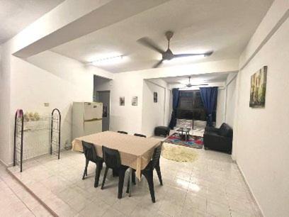 Cozy Stay ANJANA SERI GUEST HOUSE HOMESTAY Melaka