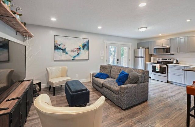 Cozy Stay w/ Bunk Bed and Game Room