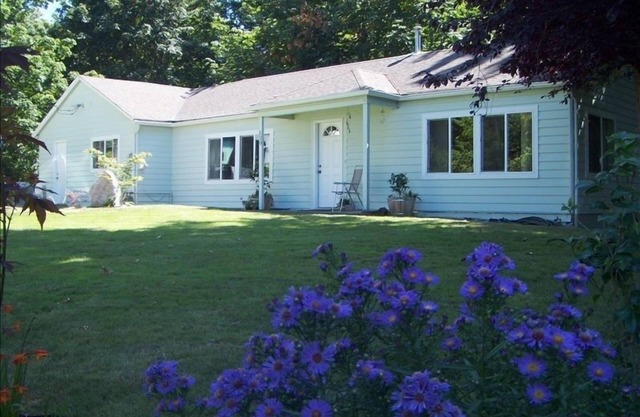 3 Bd Port Orchard Home, un court trajet en ferry de Seattle, chien OK