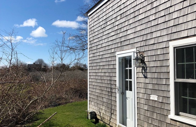 Confortable, studio juste à l'extérieur de la ville de Nantucket