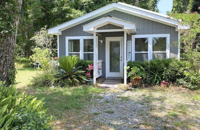 Cozy Studio Cottage - Bay access - Wi-Fi - Pet-friendly