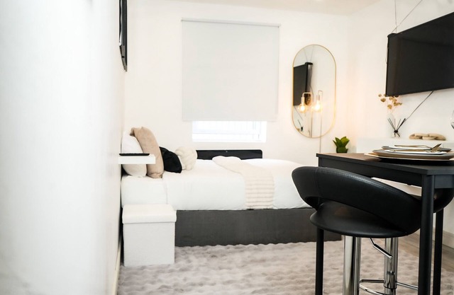 Cozy studio flat/family and pet friendly!
