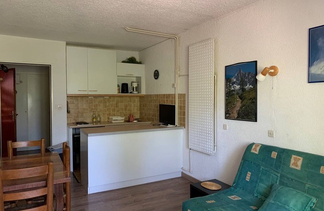 Studio cosy proche pistes pour 2 pers - Parquet, TV, cuisine équipée, Immeuble de standing