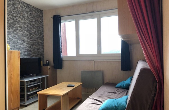 Studio 6 pers, à côté des pistes, parking & ascenseur, casier à skis, proche commerces