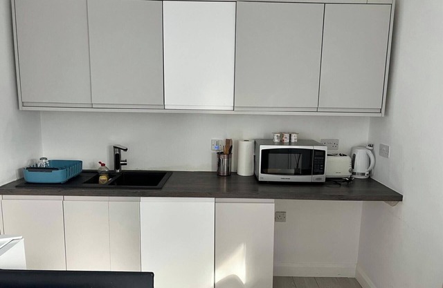 Cozy Studio in Dagenham, London
