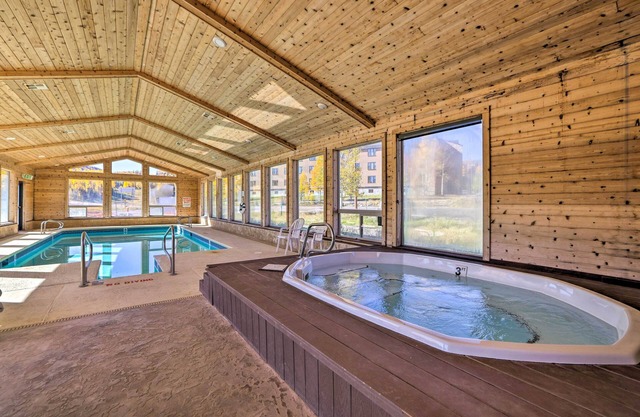 Cozy Studio w/ Balcony, Walk to Brian Head Resort!