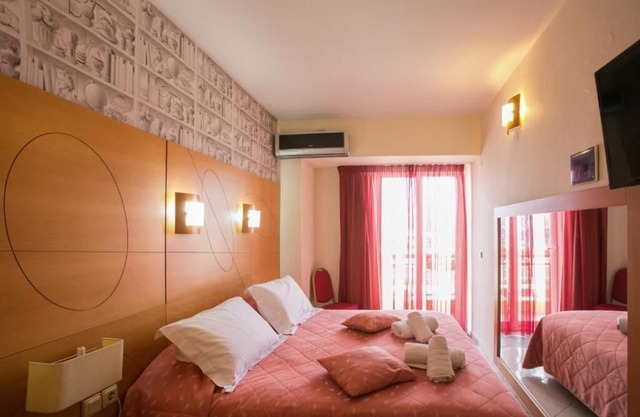 Cozy Suite for 2 Close to Port