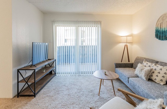 Cozy Suite Just Outside Downtown Midland