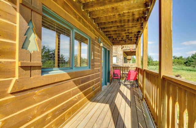 NEW! Three Bears Resort Log Cabin: ATV & Sightsee!