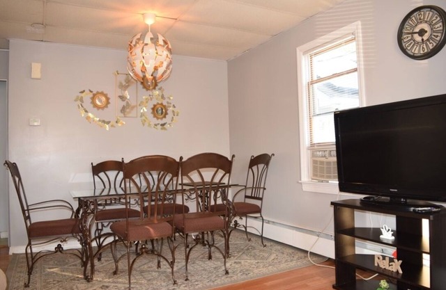 Cozy three Bedroom Apartment near New York/ EWR