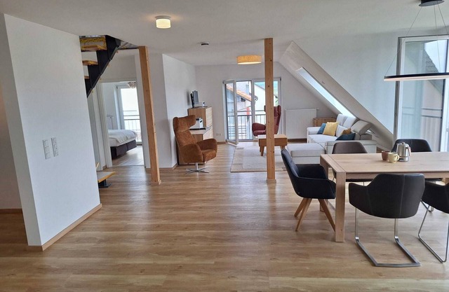 Cozy top floor apartment in a top location with unobstructed views