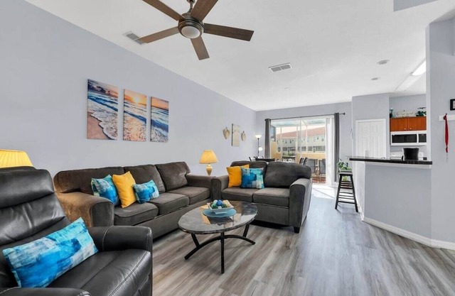 Cozy Townhouse Minutes from Disney World