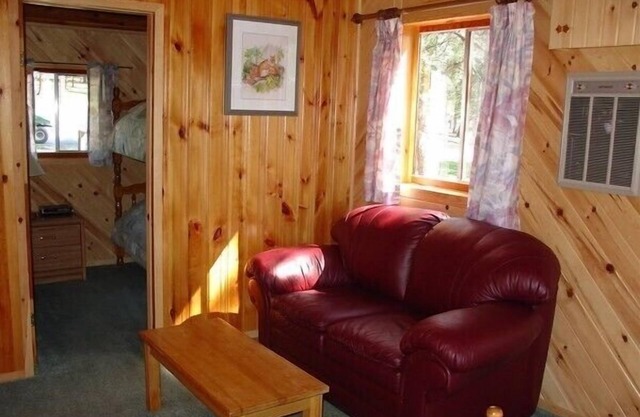 Deux confortables Chalets Chambre - Sioux Narrows