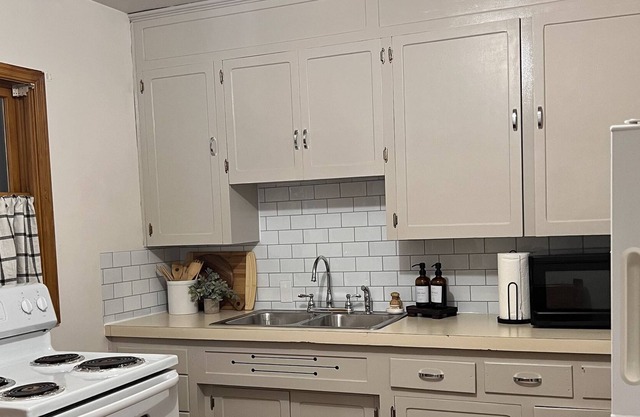 Come and relax in this two bedroom, fully furnished.