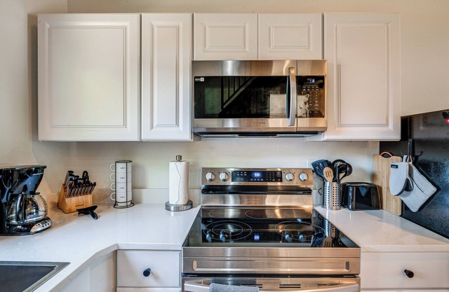 Cozy ‘Two Peaks’ Home Near Lake Texoma State Park!