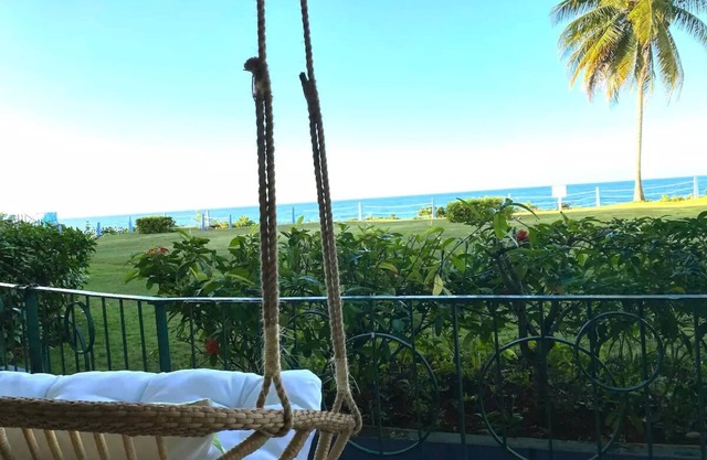 Cozy Vacation Home with Private Beach Access