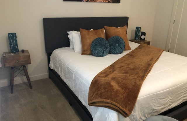 “Cozy VB Getaway” near Premium Outlets-Pet Friendly