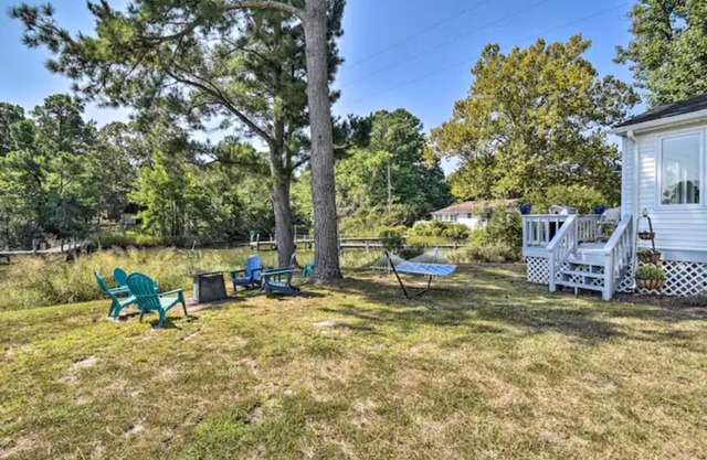Cozy Waterfront Cottage w/fire pit in Deltaville
