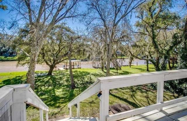 Dock Holiday - Cozy Waterfront Cottage Animaux acceptés sur Caney Creek!