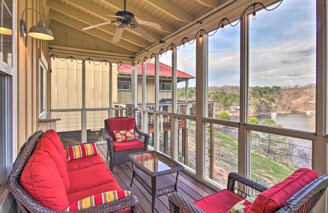 Cozy Waterfront Grand Lake Cottage w/ Deck