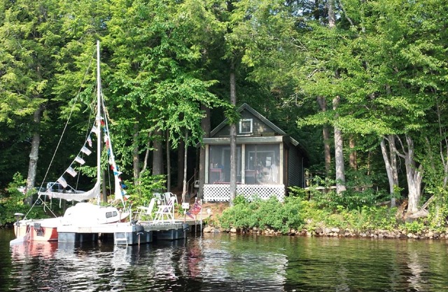 Cosy Waterfront Cabin on Cranberry Lake