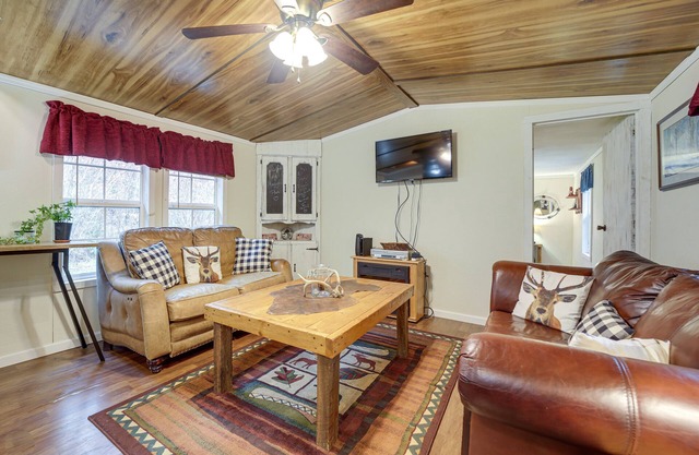 'Balsam Valley Cabin' w / Porch par Blue Ridge Pkwy!