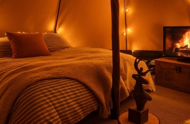 Cozy Wigwam with Heating & tv