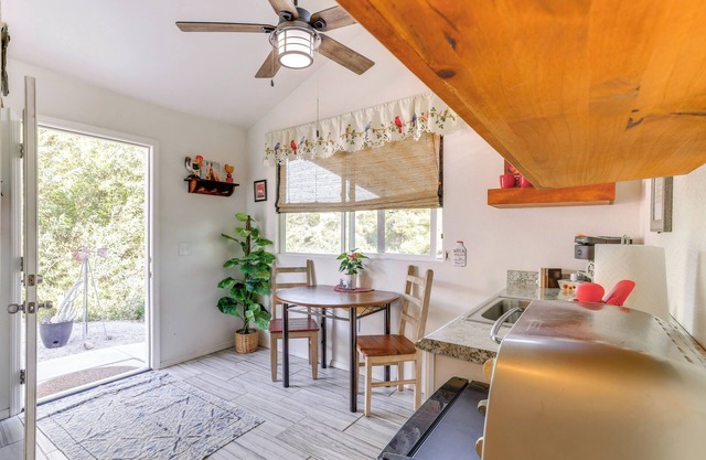 Cozy Wine Country Haven w/Deck in Templeton!