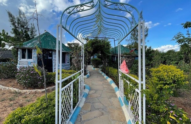 Cozy1-bedroom with WIFI, Pool in enchanting Machakos 5
