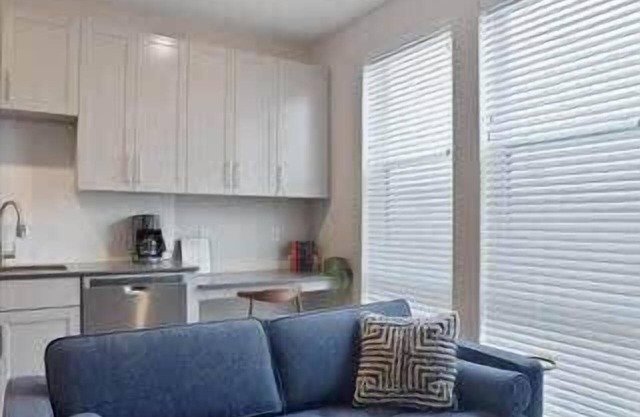 CozySuites l Spacious SDO, Lawrenceville