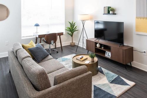 Cozysuites l Upscale 1BR in Downtown Cincinnati