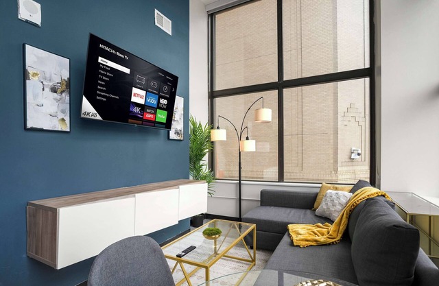 CozySuites Modern 1BR in Downtown Pitts #5
